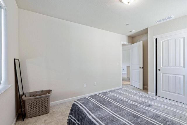 1337 Kinship Dr, Turlock, CA 95382