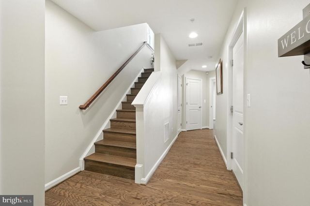 1052 OWENS RD, Oxon Hill, MD 20745
