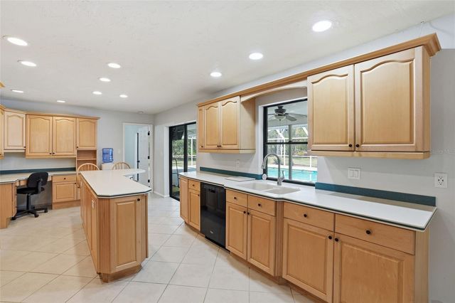 6227 FOXFIRE LANE, Fort Myers, FL 33912