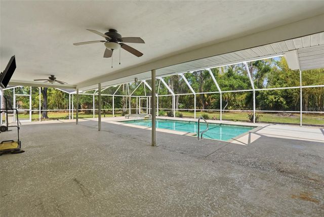 6227 FOXFIRE LANE, Fort Myers, FL 33912