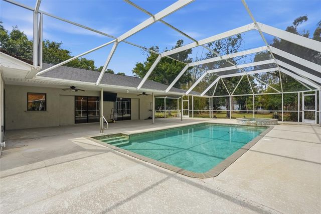 6227 FOXFIRE LANE, Fort Myers, FL 33912