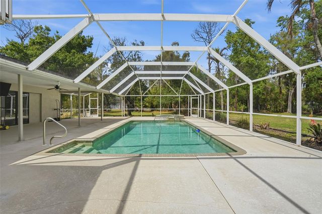 6227 FOXFIRE LANE, Fort Myers, FL 33912