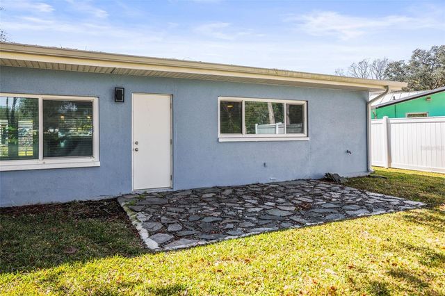 1042 IDLEWILD DRIVE N, Dunedin, FL 34698