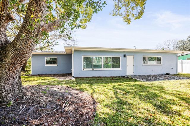 1042 IDLEWILD DRIVE N, Dunedin, FL 34698