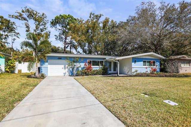 1042 IDLEWILD DRIVE N, Dunedin, FL 34698