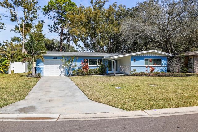 1042 IDLEWILD DRIVE N, Dunedin, FL 34698