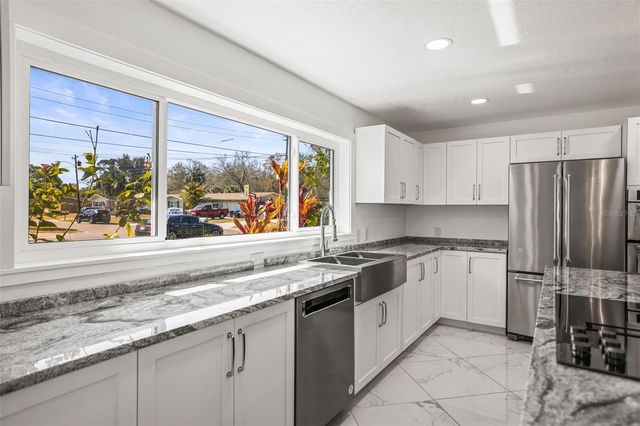 1042 IDLEWILD DRIVE N, Dunedin, FL 34698