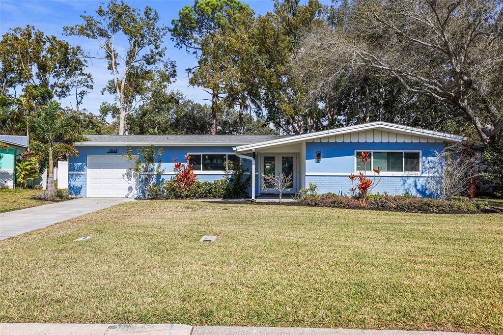 1042 IDLEWILD DRIVE N, Dunedin, FL 34698