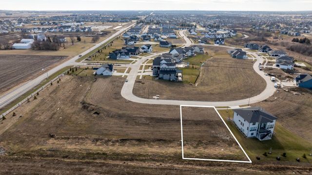 6120 NE Terrace Ridge Drive, Ankeny, IA 50021