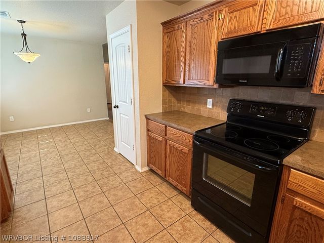 1302 Riley Circle, Alma, AR 72921