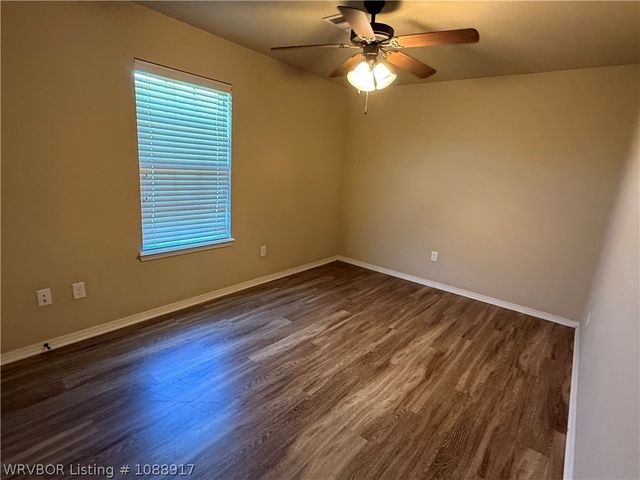 1302 Riley Circle, Alma, AR 72921