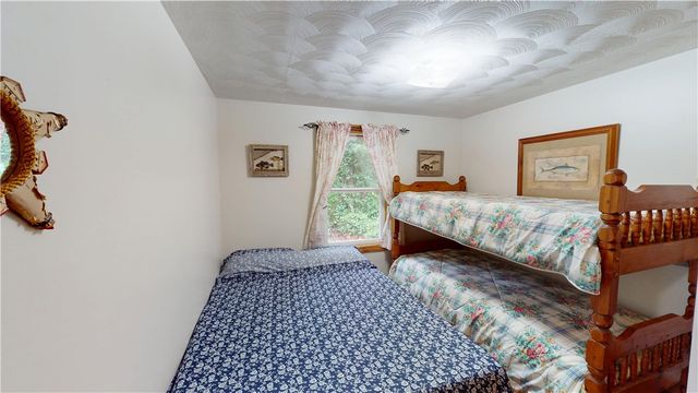 043 Merrill Lane, Portsmouth, RI 02871