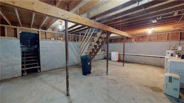043 Merrill Lane, Portsmouth, RI 02871