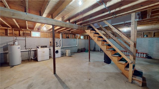043 Merrill Lane, Portsmouth, RI 02871