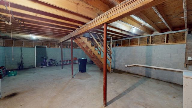 043 Merrill Lane, Portsmouth, RI 02871