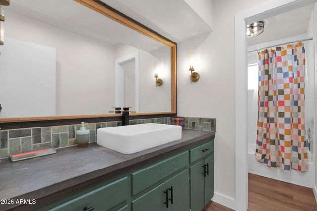 5835 W BELMONT Avenue, Glendale, AZ 85301