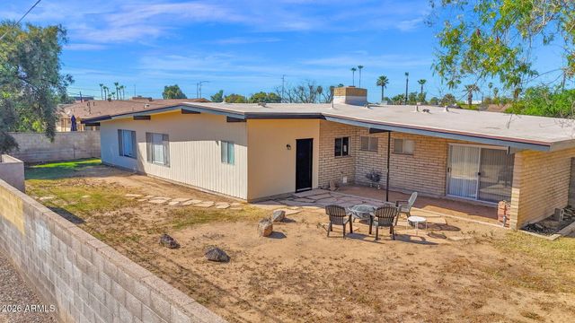 5835 W BELMONT Avenue, Glendale, AZ 85301