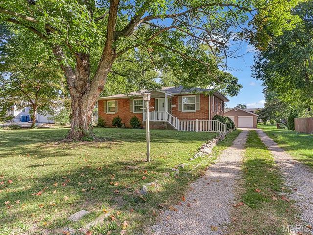 1830 N 15th Street, Swansea, IL 62226
