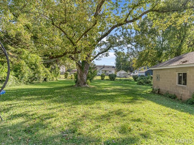 1830 N 15th Street, Swansea, IL 62226