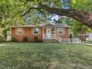 1830 N 15th Street, Swansea, IL 62226