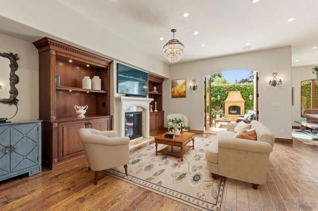 7964 Prospect, La Jolla, CA 92037