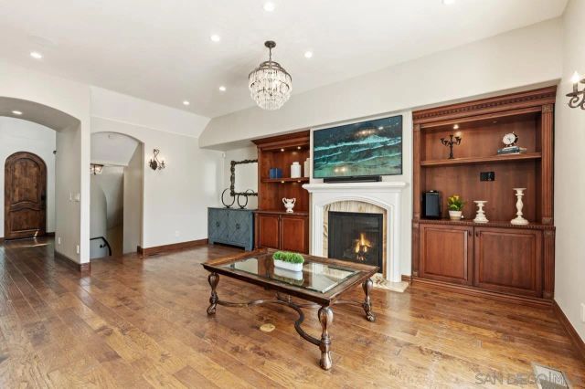 7964 Prospect, La Jolla, CA 92037
