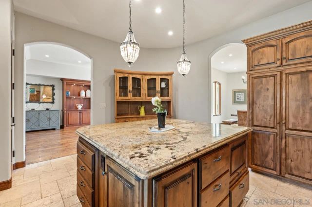 7964 Prospect, La Jolla, CA 92037