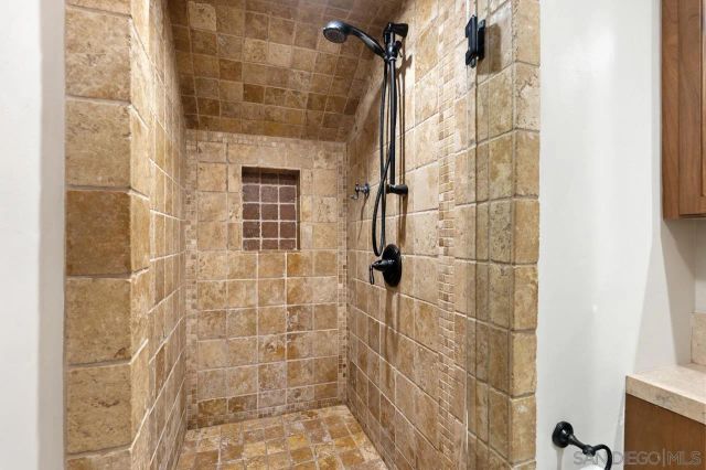 7964 Prospect, La Jolla, CA 92037