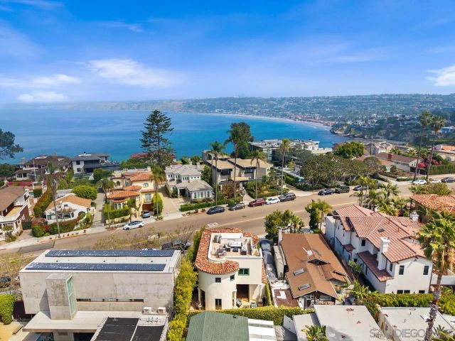 7964 Prospect, La Jolla, CA 92037