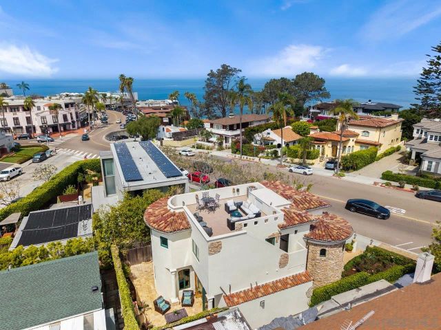 7964 Prospect, La Jolla, CA 92037