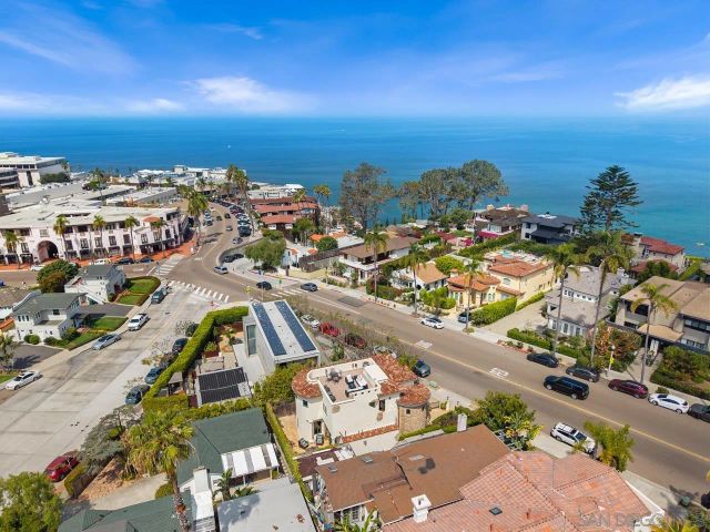 7964 Prospect, La Jolla, CA 92037