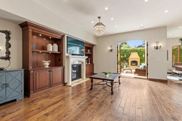 7964 Prospect, La Jolla, CA 92037