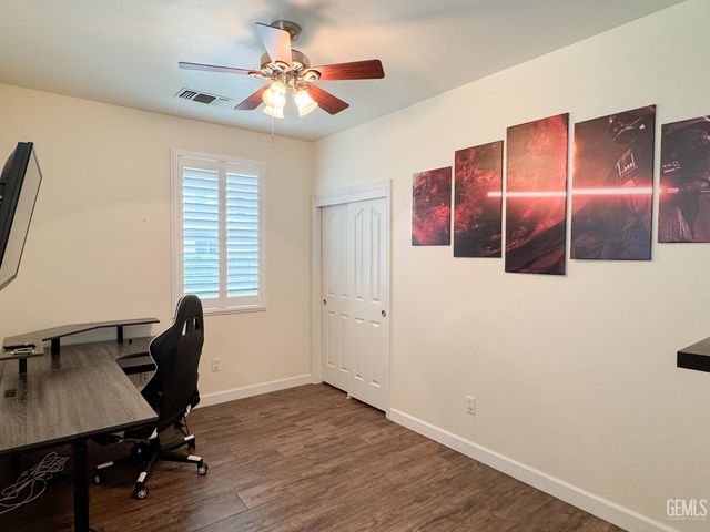 8302 Allyn Bacon Avenue, Bakersfield, CA 93311