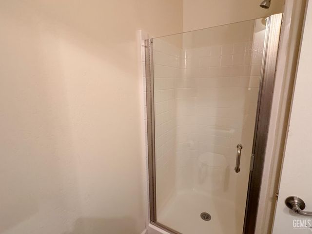 8302 Allyn Bacon Avenue, Bakersfield, CA 93311