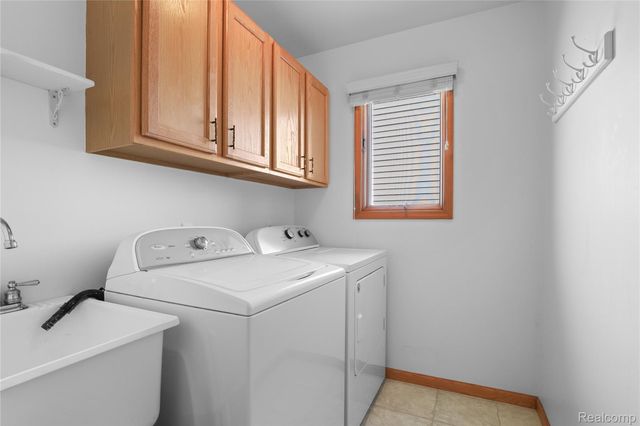 352 Cottonwood Lane 82, Saline, MI 48176
