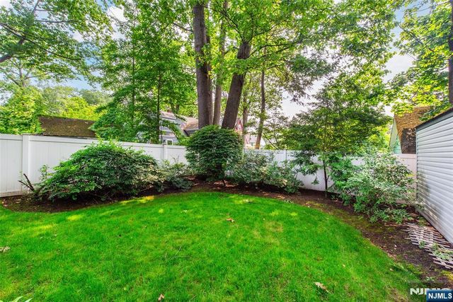 973 Garrison Avenue, Teaneck, NJ 07666