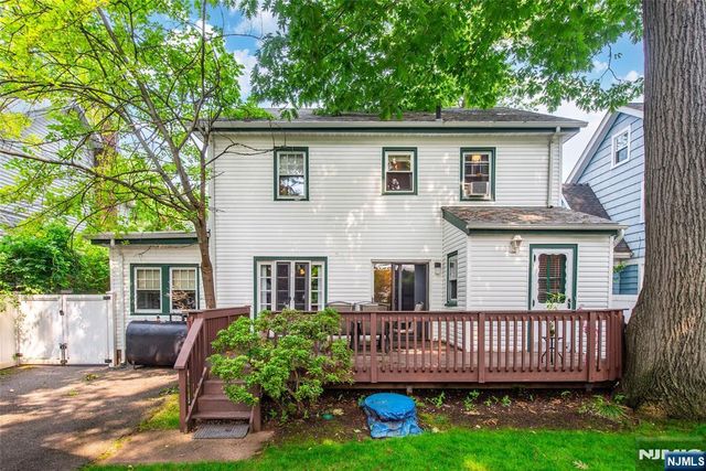973 Garrison Avenue, Teaneck, NJ 07666