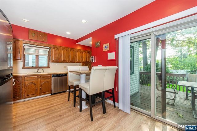 973 Garrison Avenue, Teaneck, NJ 07666