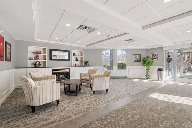 614 Pond Street 2306, Braintree, MA 02184