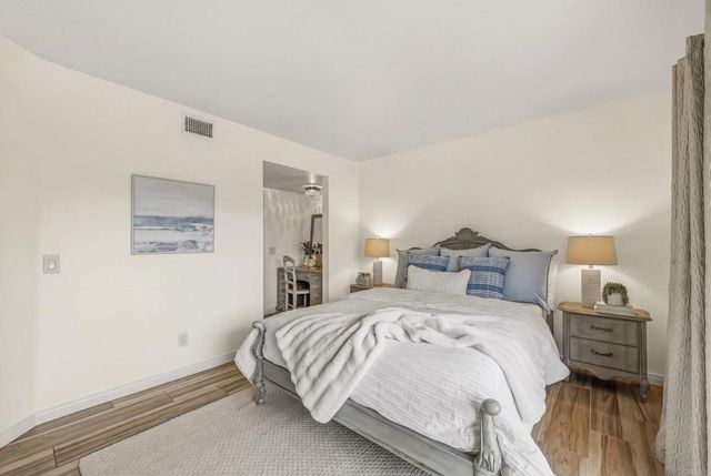 2807 Valley Vista Way, Oceanside, CA 92054