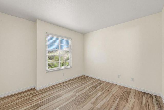2807 Valley Vista Way, Oceanside, CA 92054