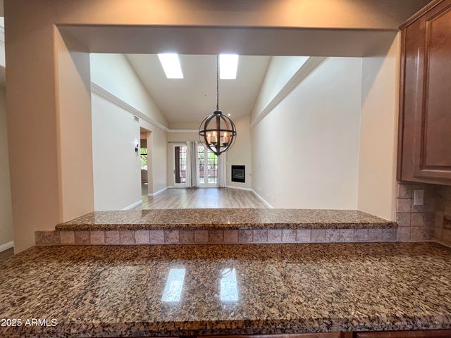 7200 E RIDGEVIEW Place 10, Carefree, AZ 85377