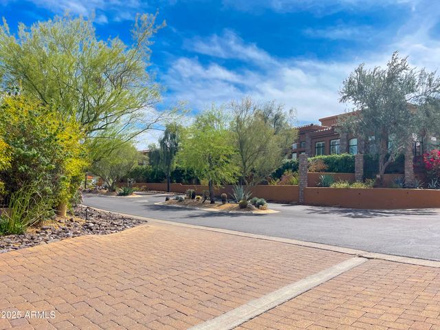 7200 E RIDGEVIEW Place 10, Carefree, AZ 85377