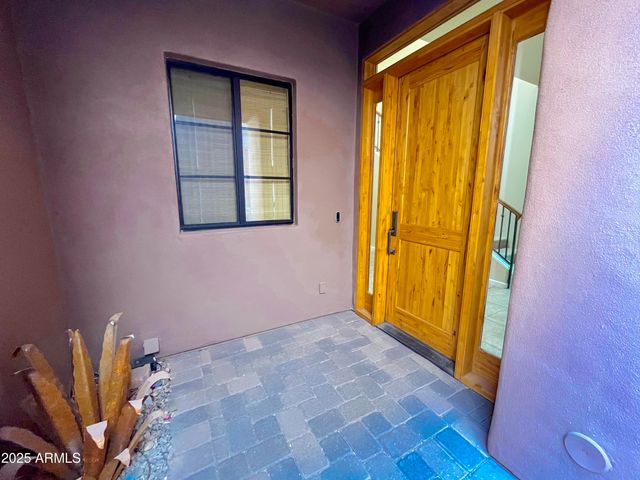 7200 E RIDGEVIEW Place 10, Carefree, AZ 85377