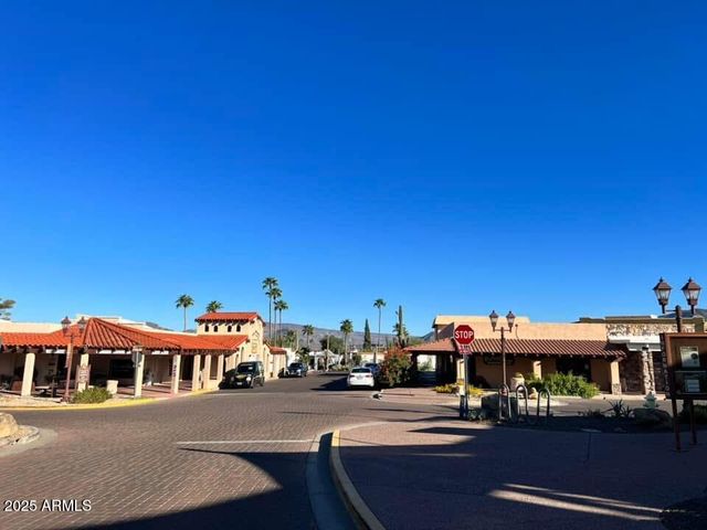 7200 E RIDGEVIEW Place 10, Carefree, AZ 85377