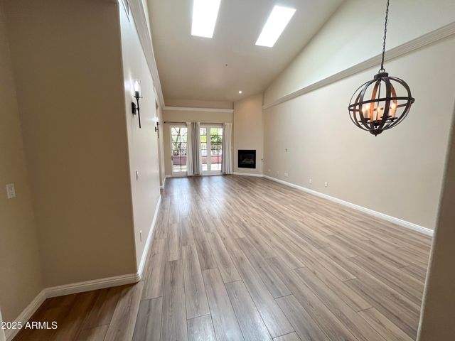 7200 E RIDGEVIEW Place 10, Carefree, AZ 85377