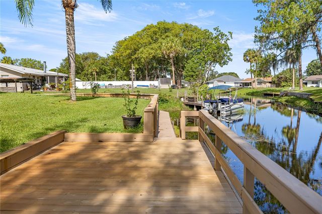 36 SE CHINICA DRIVE, Summerfield, FL 34491