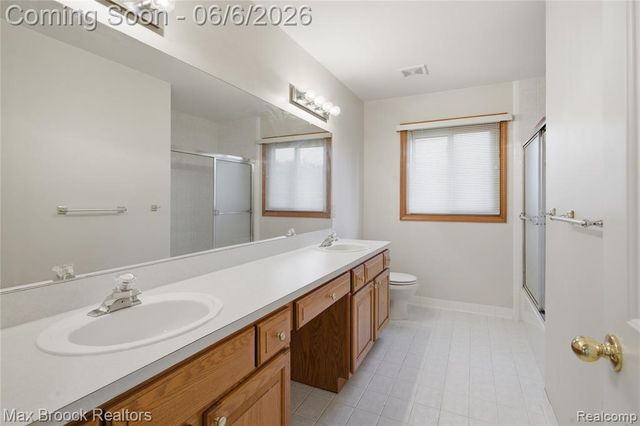 46547 Glen Eagle Drive, Utica, MI 48315