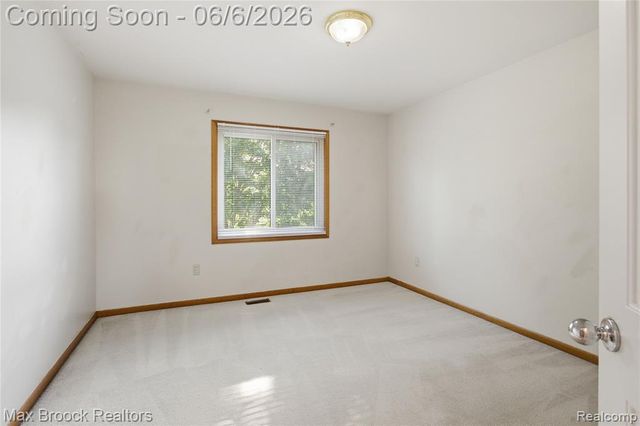 46547 Glen Eagle Drive, Utica, MI 48315