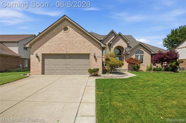 46547 Glen Eagle Drive, Utica, MI 48315